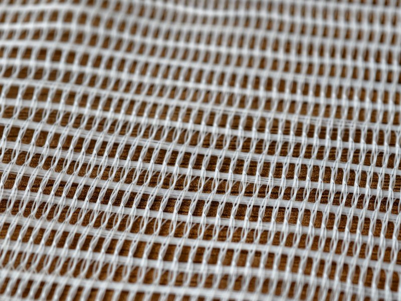 Wide-width mesh detail